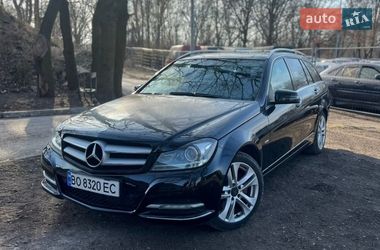 Универсал Mercedes-Benz C-Class 2011 в Остроге