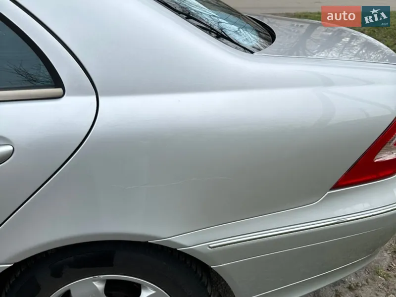 Mercedes-Benz C-Class 2003 VIN WDB2030421A534798 фото оголошення 10 з 56