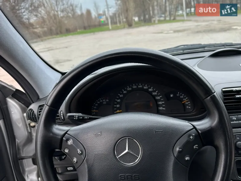 Mercedes-Benz C-Class 2003 VIN WDB2030421A534798 фото оголошення 14 з 56