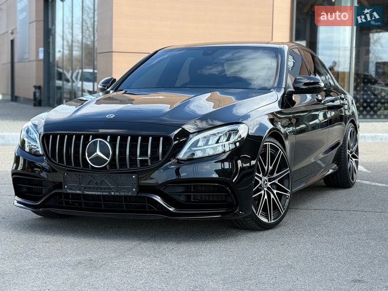 Mercedes-Benz C-Class 2019