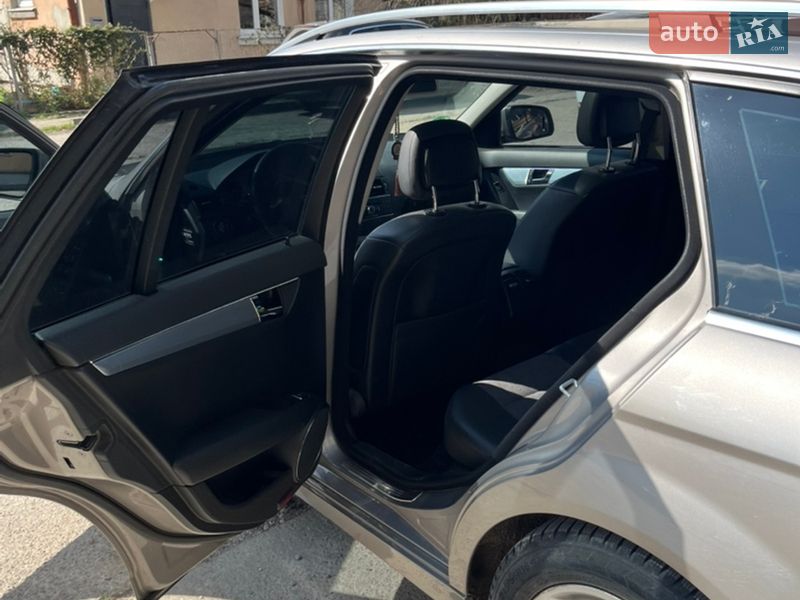 Универсал Mercedes-Benz C-Class 2008 в Ивано-Франковске