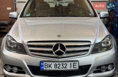 Универсал Mercedes-Benz C-Class 2012 в Ровно