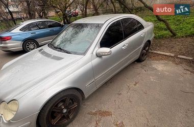 Седан Mercedes-Benz C-Class 2002 в Черкассах