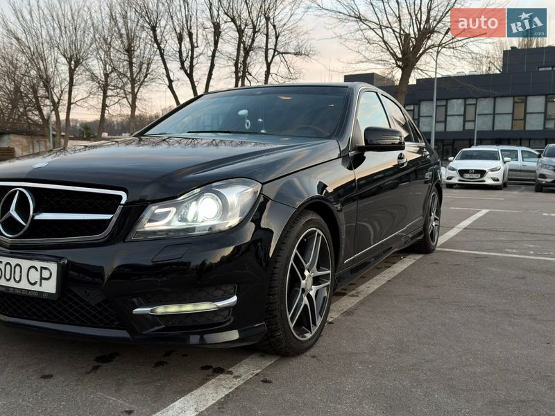 Седан Mercedes-Benz C-Class 2013 в Киеве