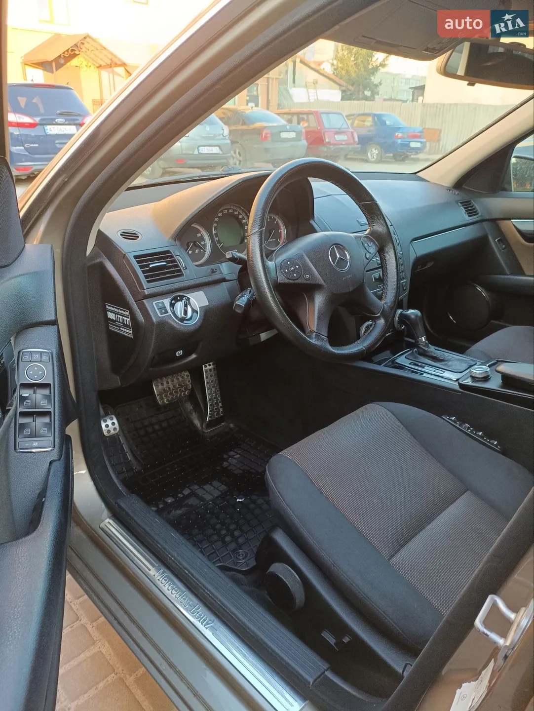 2010 Mercedes-Benz C-klasse - мініатюра 13