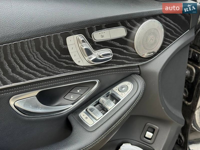 Седан Mercedes-Benz C-Class 2015 в Черновцах