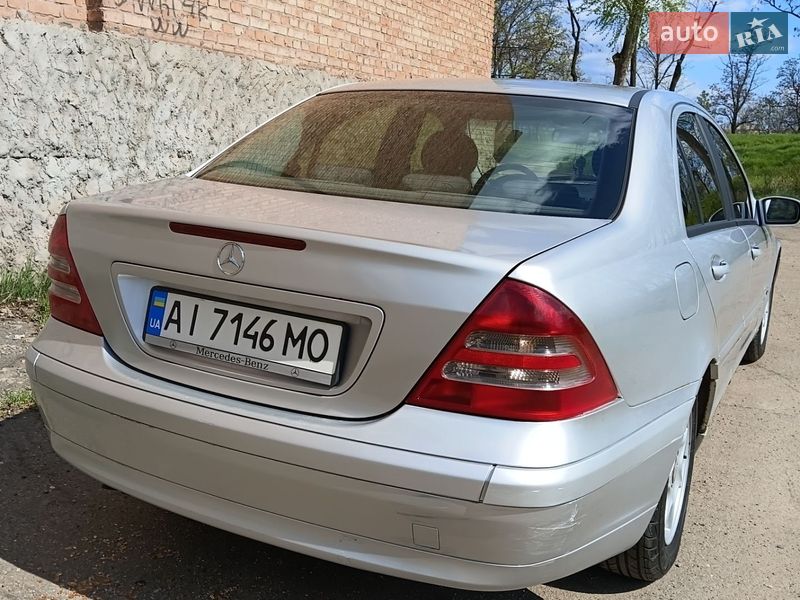 Седан Mercedes-Benz C-Class 2002 в Кривом Роге
