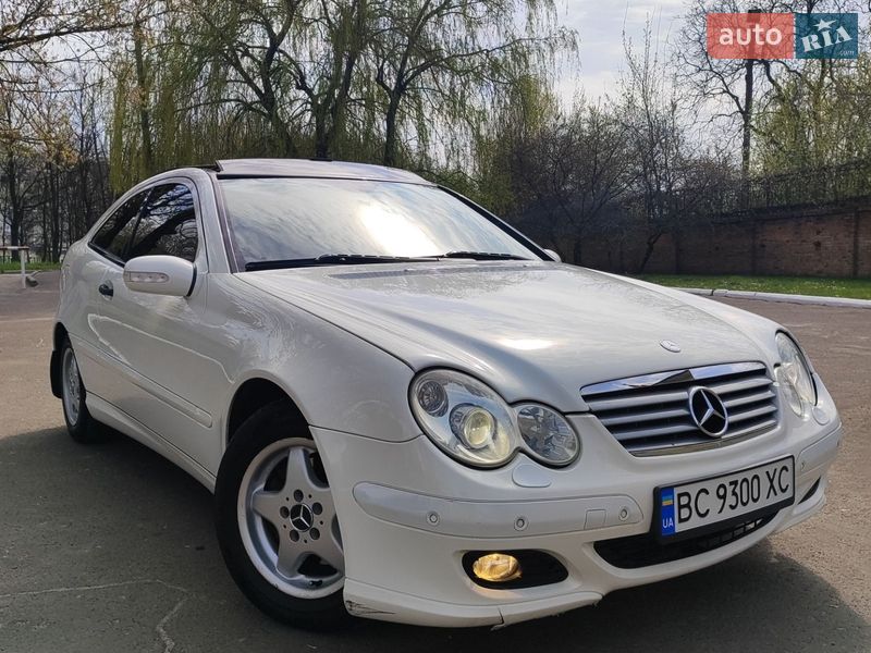 Mercedes-Benz C-Class 2004