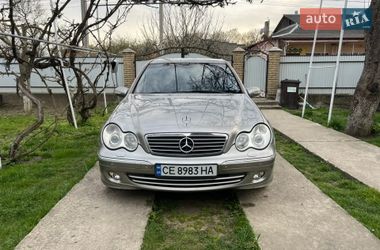 Седан Mercedes-Benz C-Class 2004 в Чернівцях
