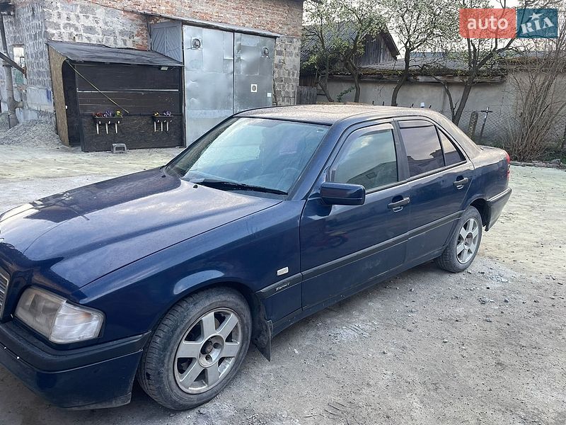 Mercedes-Benz C-Class 1995