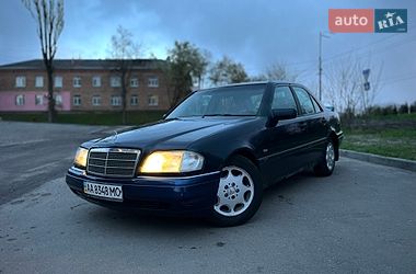 Седан Mercedes-Benz C-Class 1996 в Києві