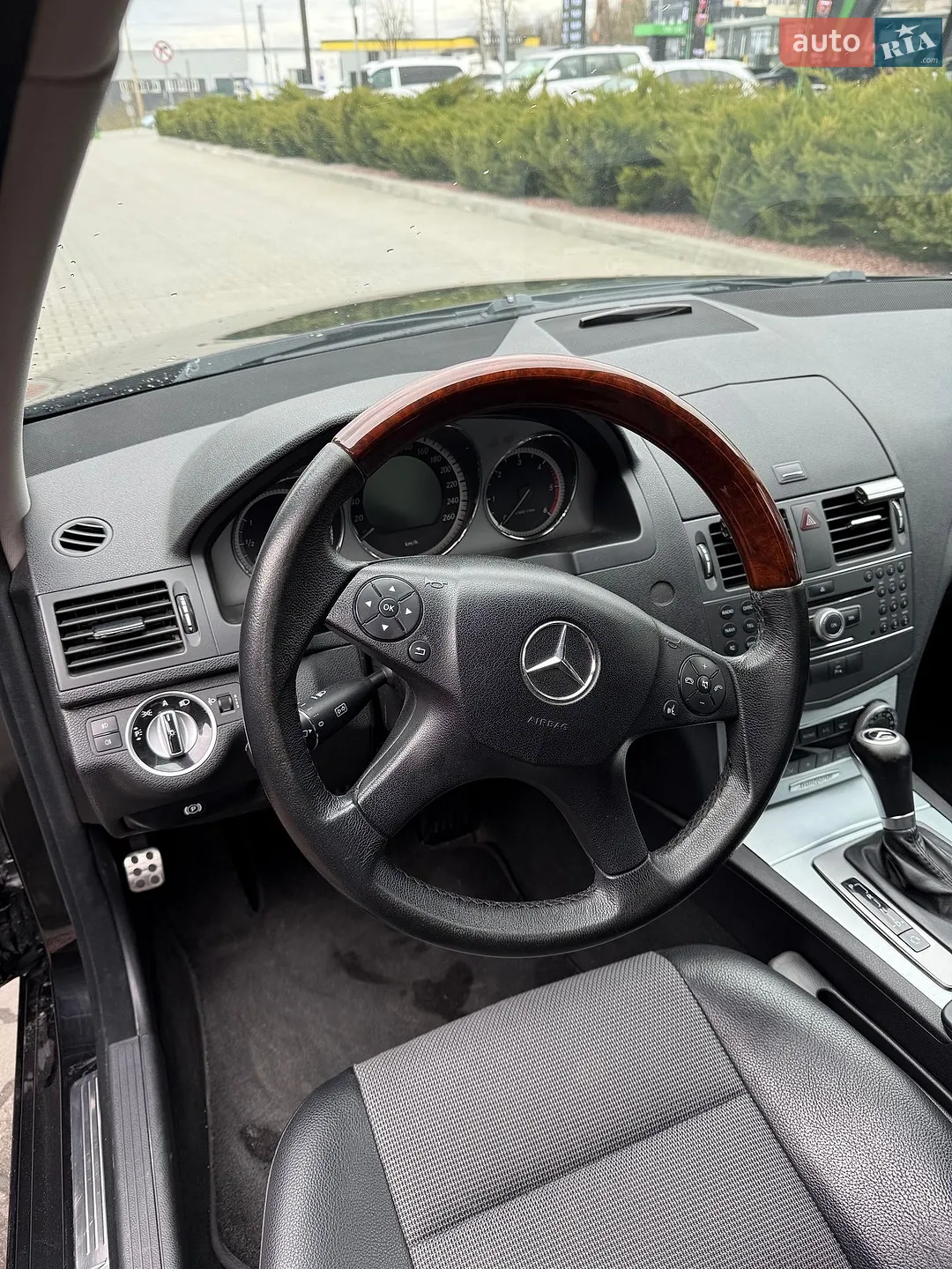 2010 Mercedes-Benz C-klasse - мініатюра 11