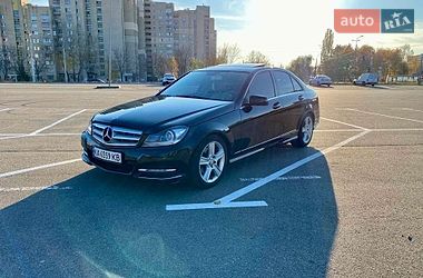 Седан Mercedes-Benz C-Class 2010 в Киеве