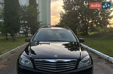 Універсал Mercedes-Benz C-Class 2009 в Рівному