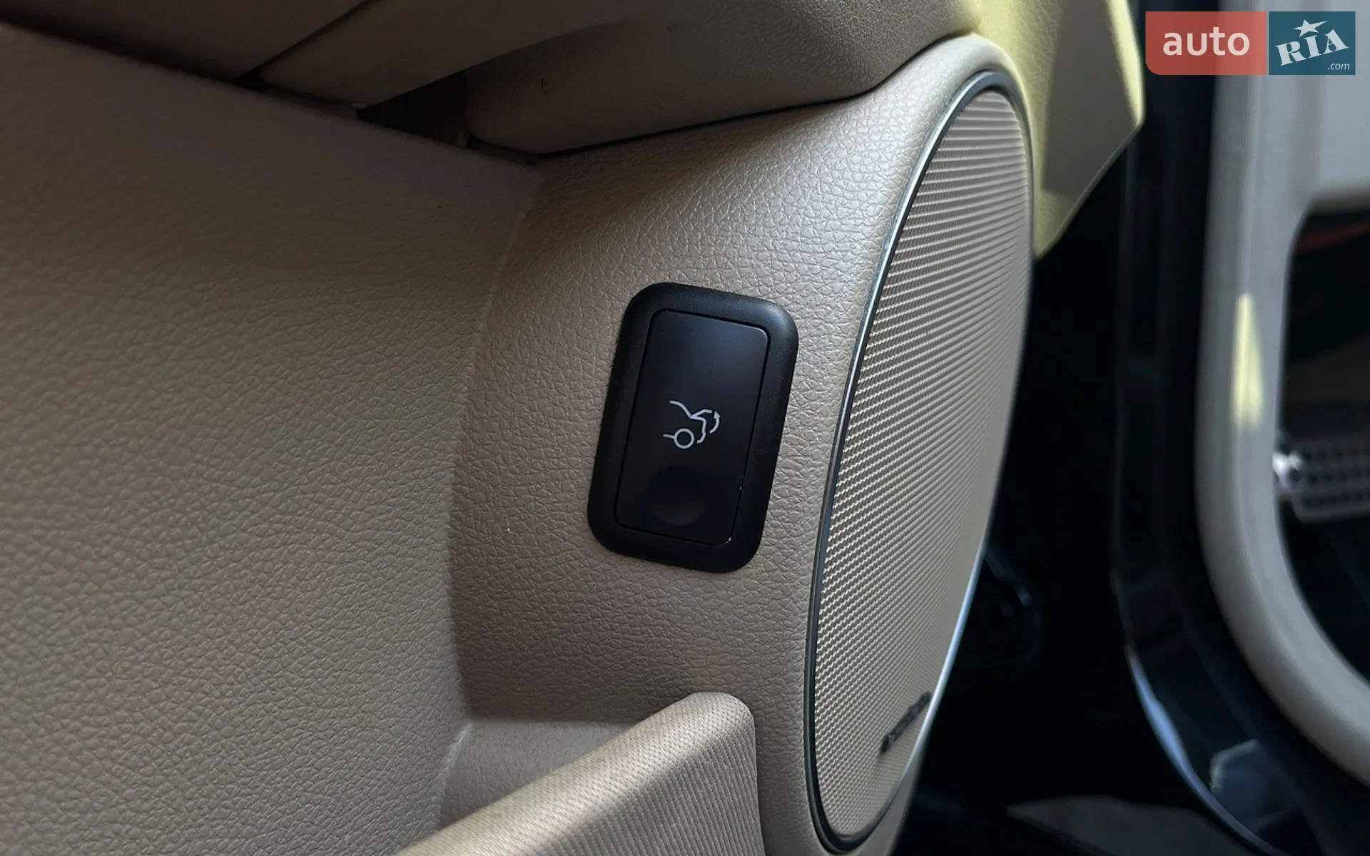 2014 Mercedes-Benz C-klasse - мініатюра 11