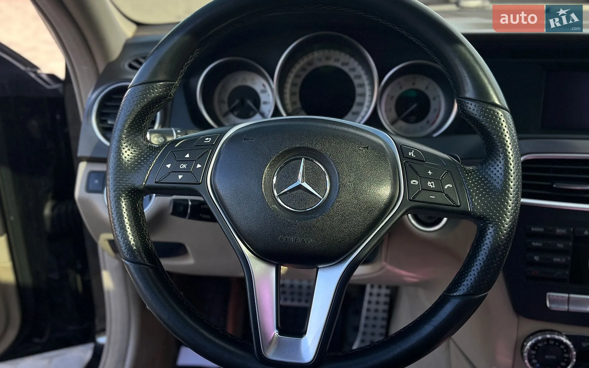 2014 Mercedes-Benz C-klasse - мініатюра 16