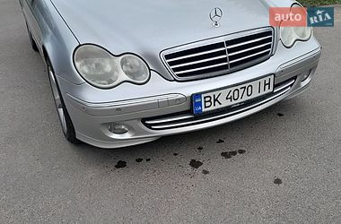 Универсал Mercedes-Benz C-Class 2004 в Ровно