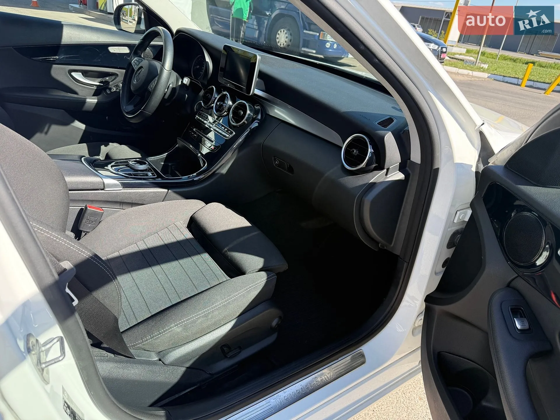 2017 Mercedes-Benz C-klasse - мініатюра 54