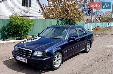 Седан Mercedes-Benz C-Class 1995 в Малій Висці