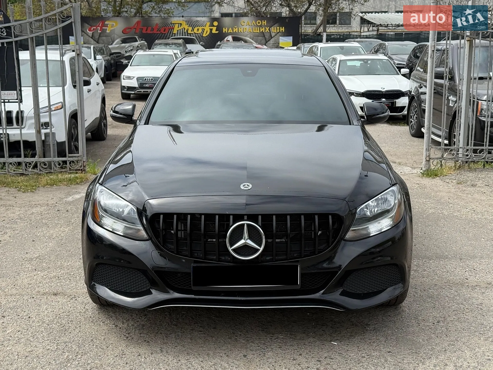 2017 Mercedes-Benz C-klasse - фото 1