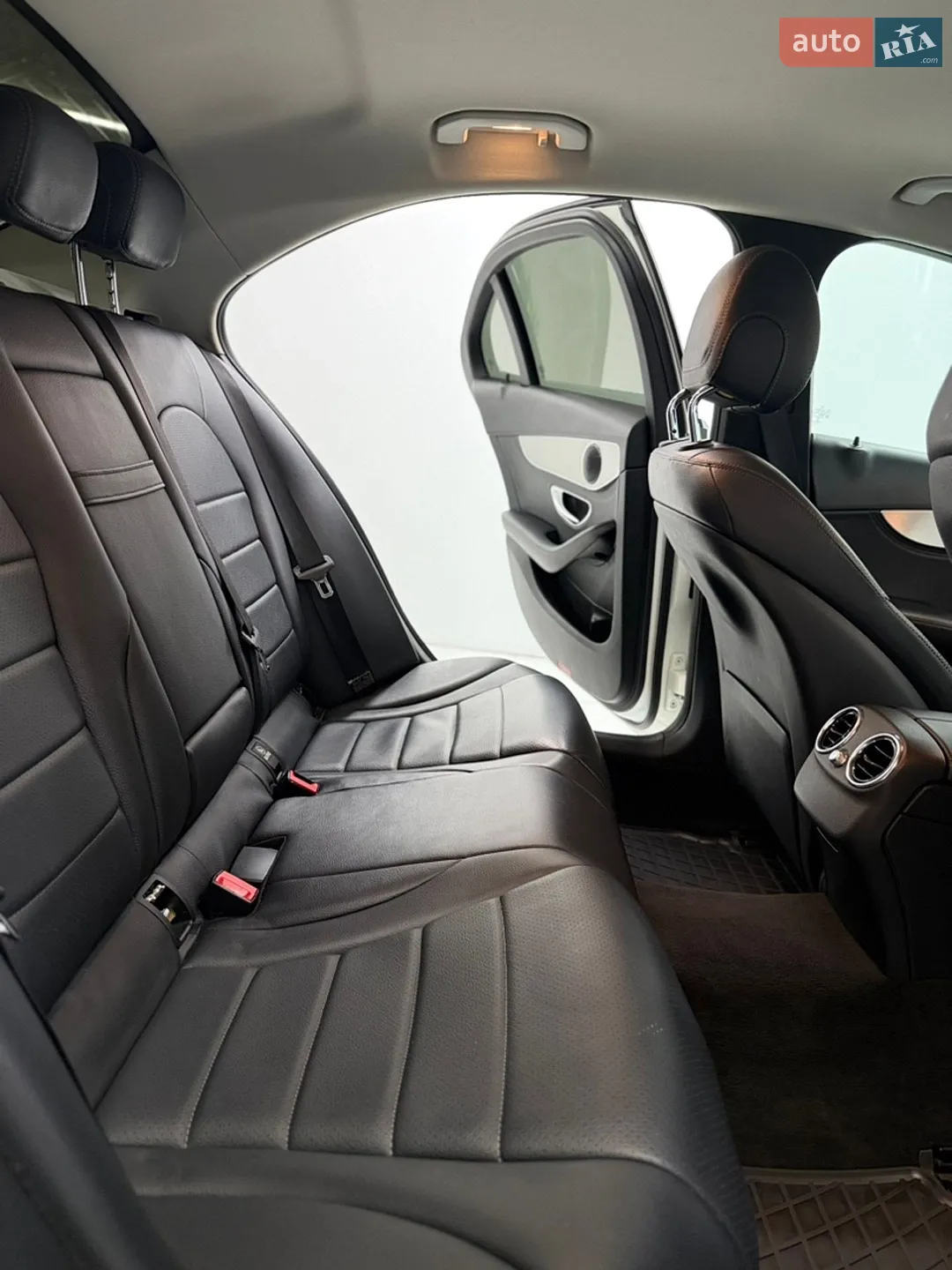 2016 Mercedes-Benz C-klasse - мініатюра 25