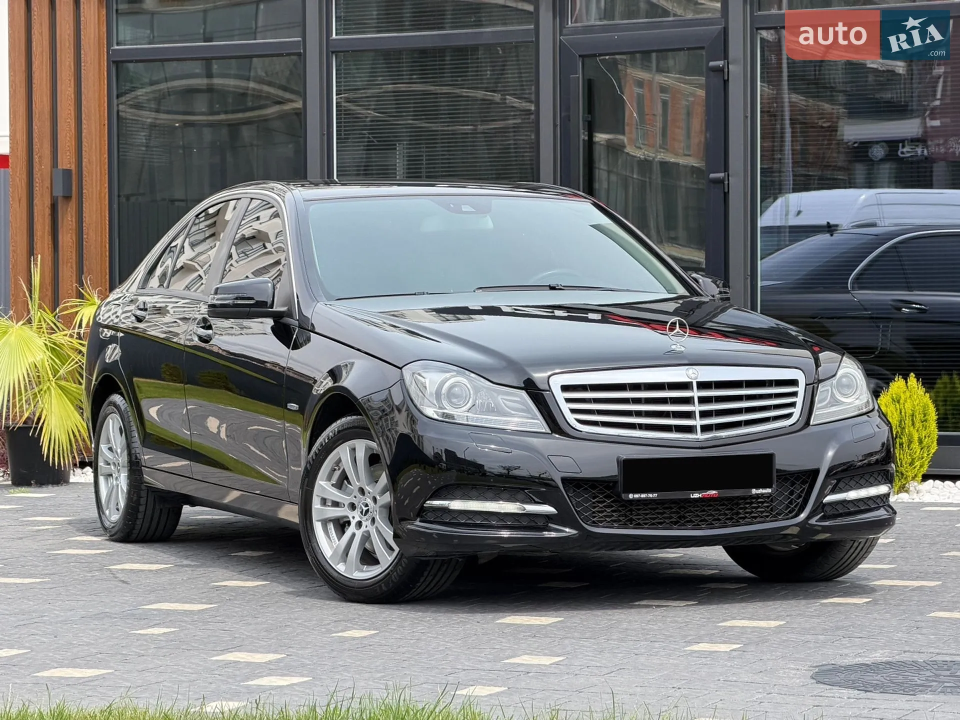 2011 Mercedes-Benz C-klasse - мініатюра 3