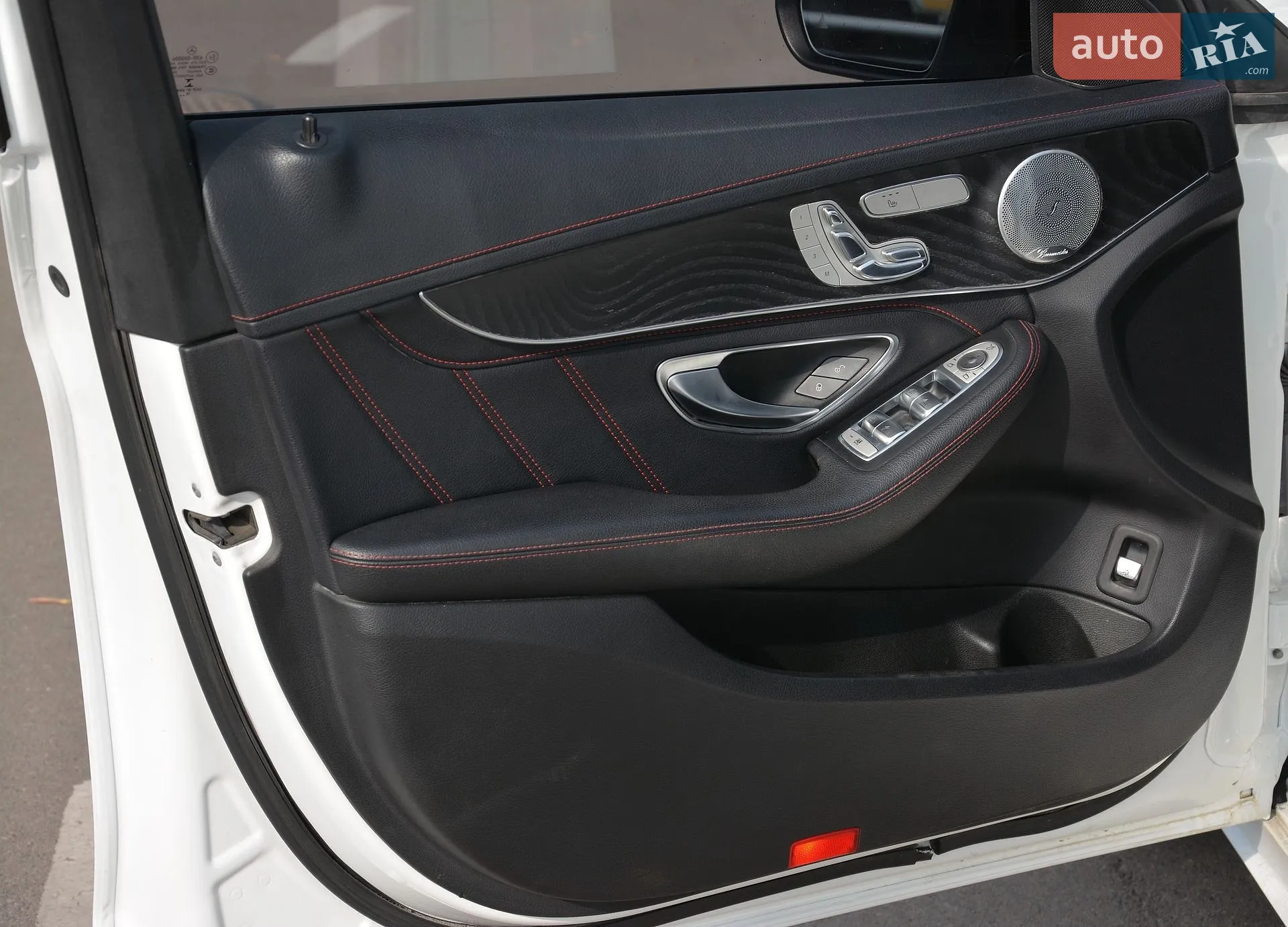 2016 Mercedes-Benz C-klasse - мініатюра 16