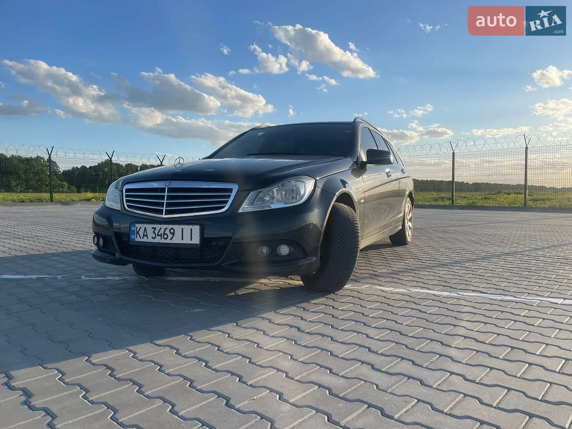 2011 Mercedes-Benz C-klasse - мініатюра 2