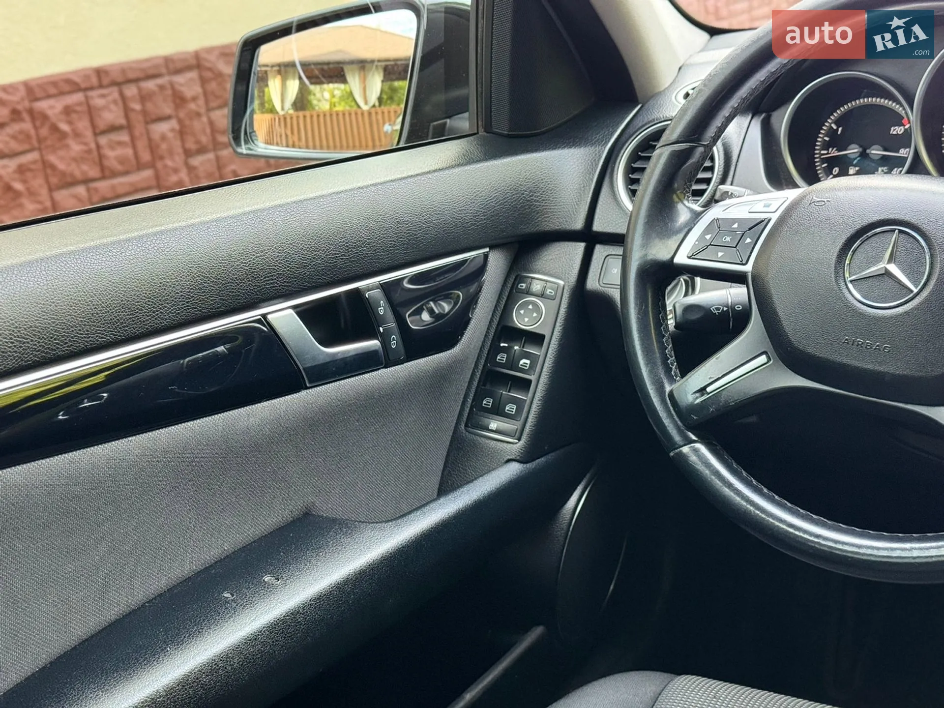 2011 Mercedes-Benz C-klasse - мініатюра 24