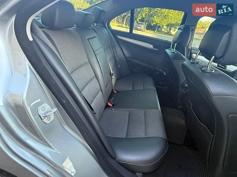 Mercedes-Benz C-Class 2009 VIN WDD2040871F458048 фото оголошення 31 з 91