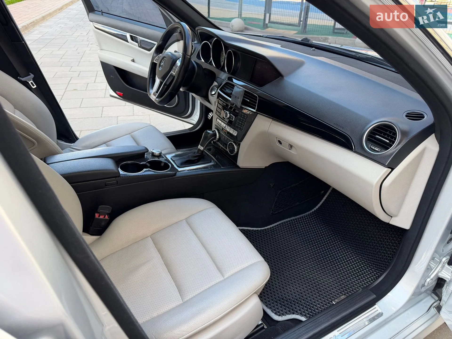 2012 Mercedes-Benz C-klasse - мініатюра 19