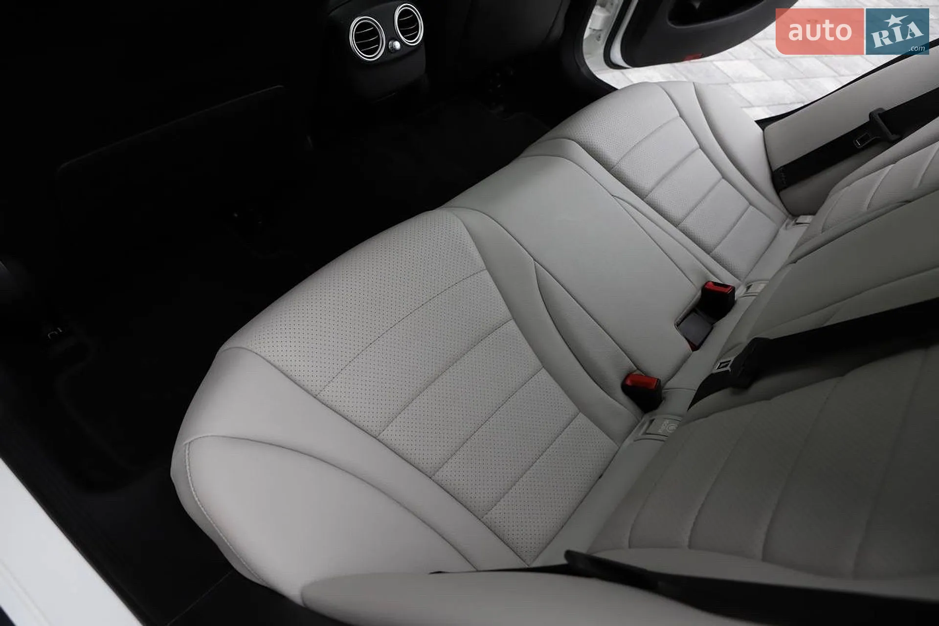 2016 Mercedes-Benz C-klasse - мініатюра 48