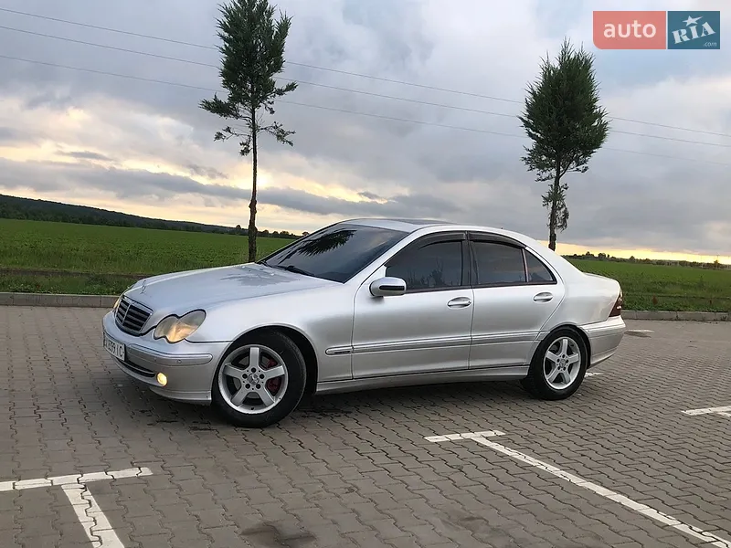 Mercedes-Benz C-Class 2000 VIN WDB2030451F013200 фото оголошення 2 з 42