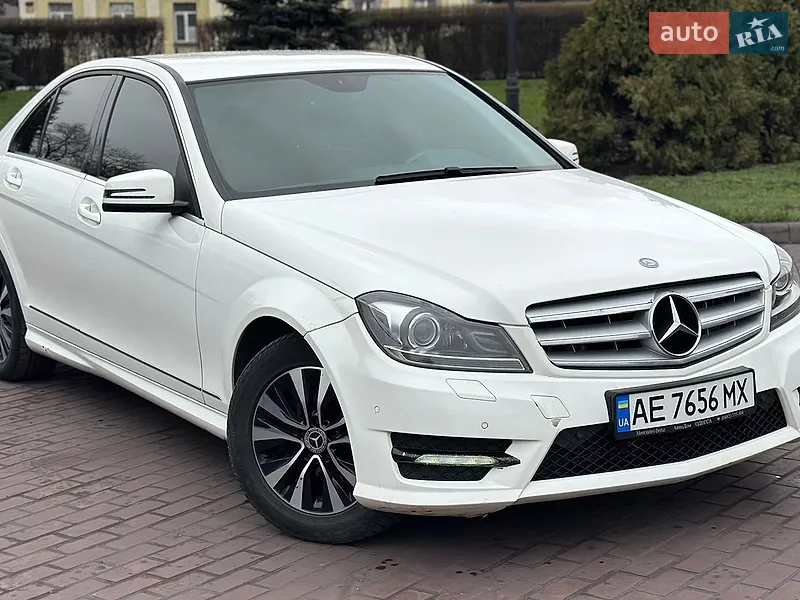 Mercedes-Benz C-Class 2013 VIN WDD2040841A921279 фото оголошення 5 з 74