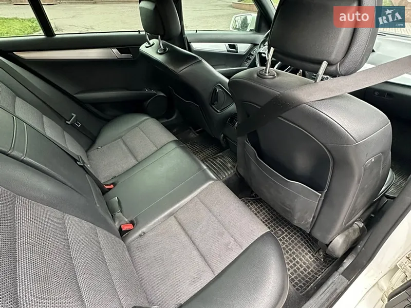 Mercedes-Benz C-Class 2013 VIN WDD2040841A921279 фото оголошення 20 з 74