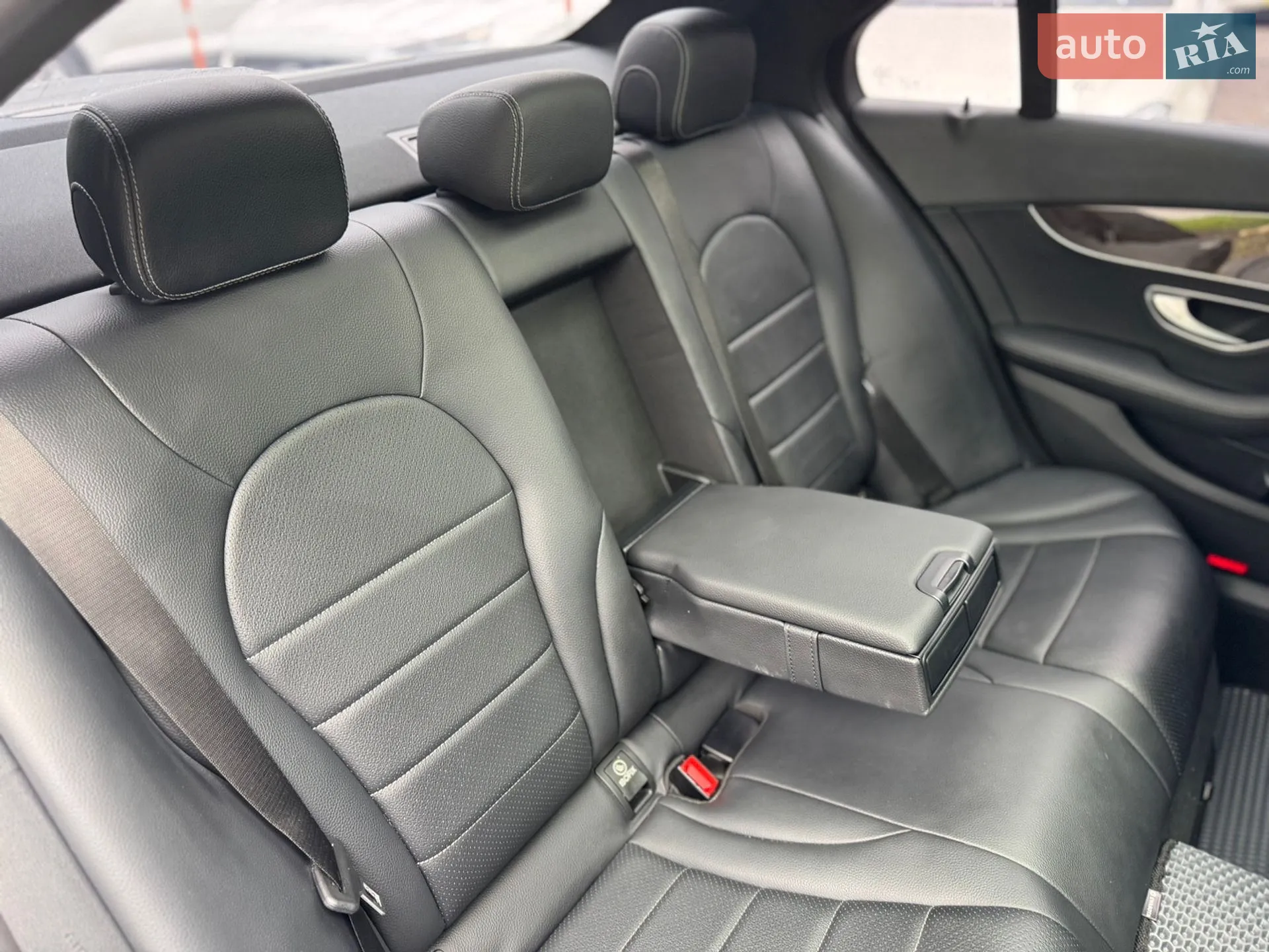 2017 Mercedes-Benz C-klasse - мініатюра 39