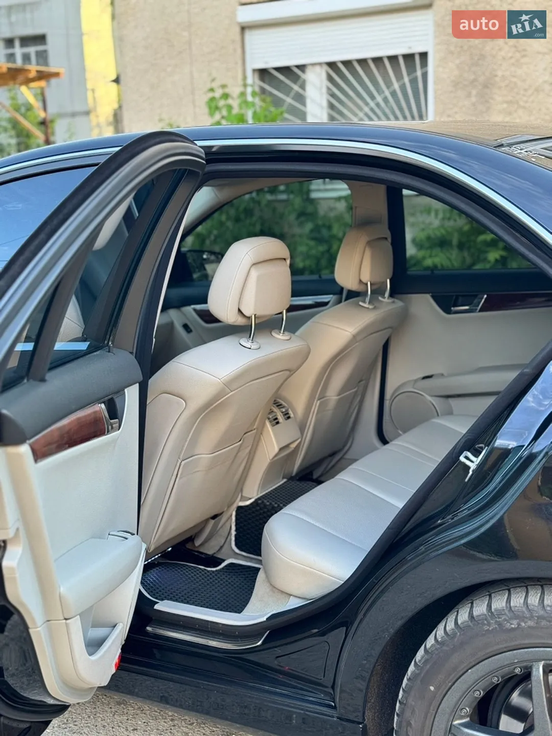 2010 Mercedes-Benz C-klasse - мініатюра 8