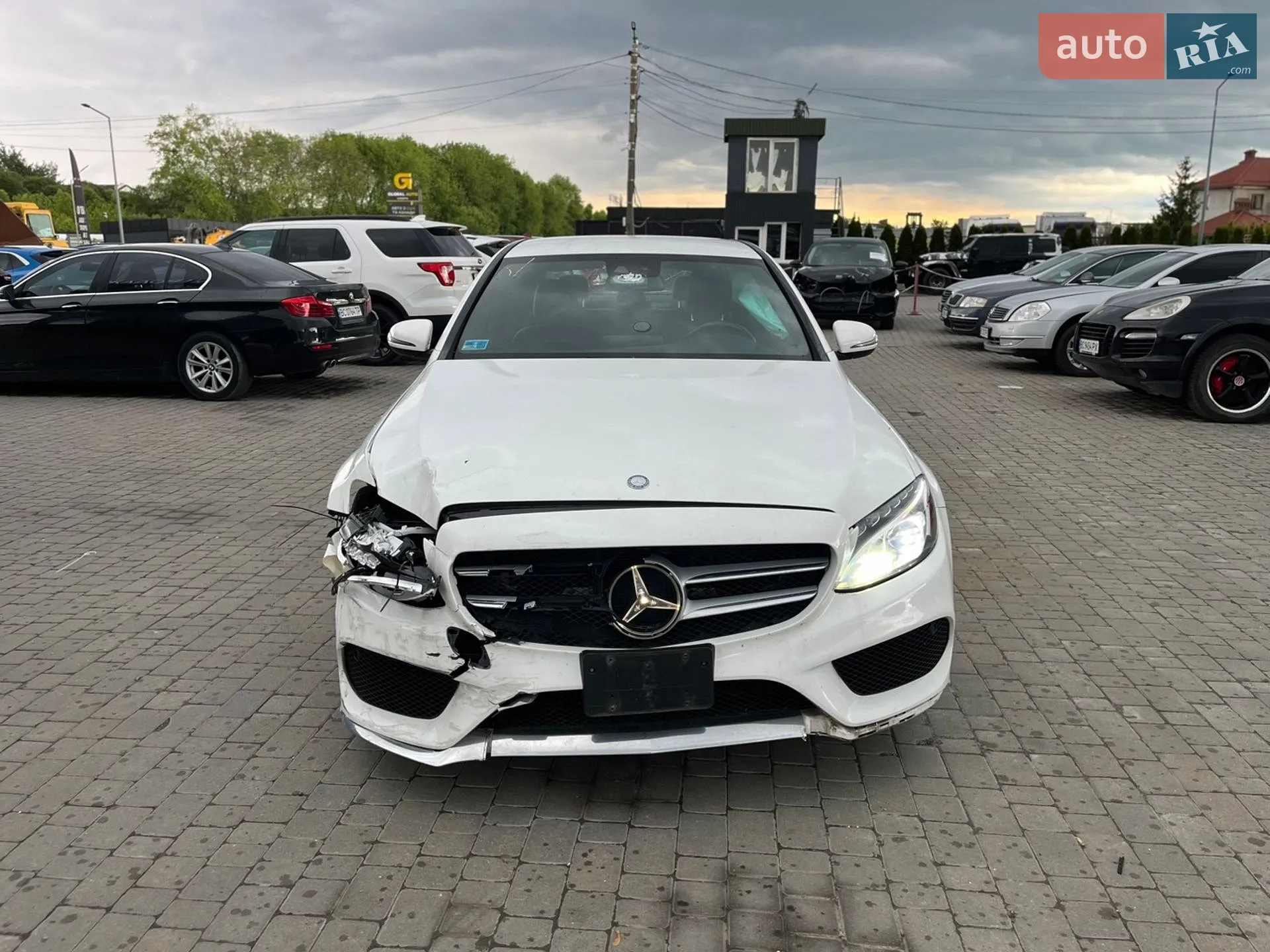 2016 Mercedes-Benz C-klasse - мініатюра 2