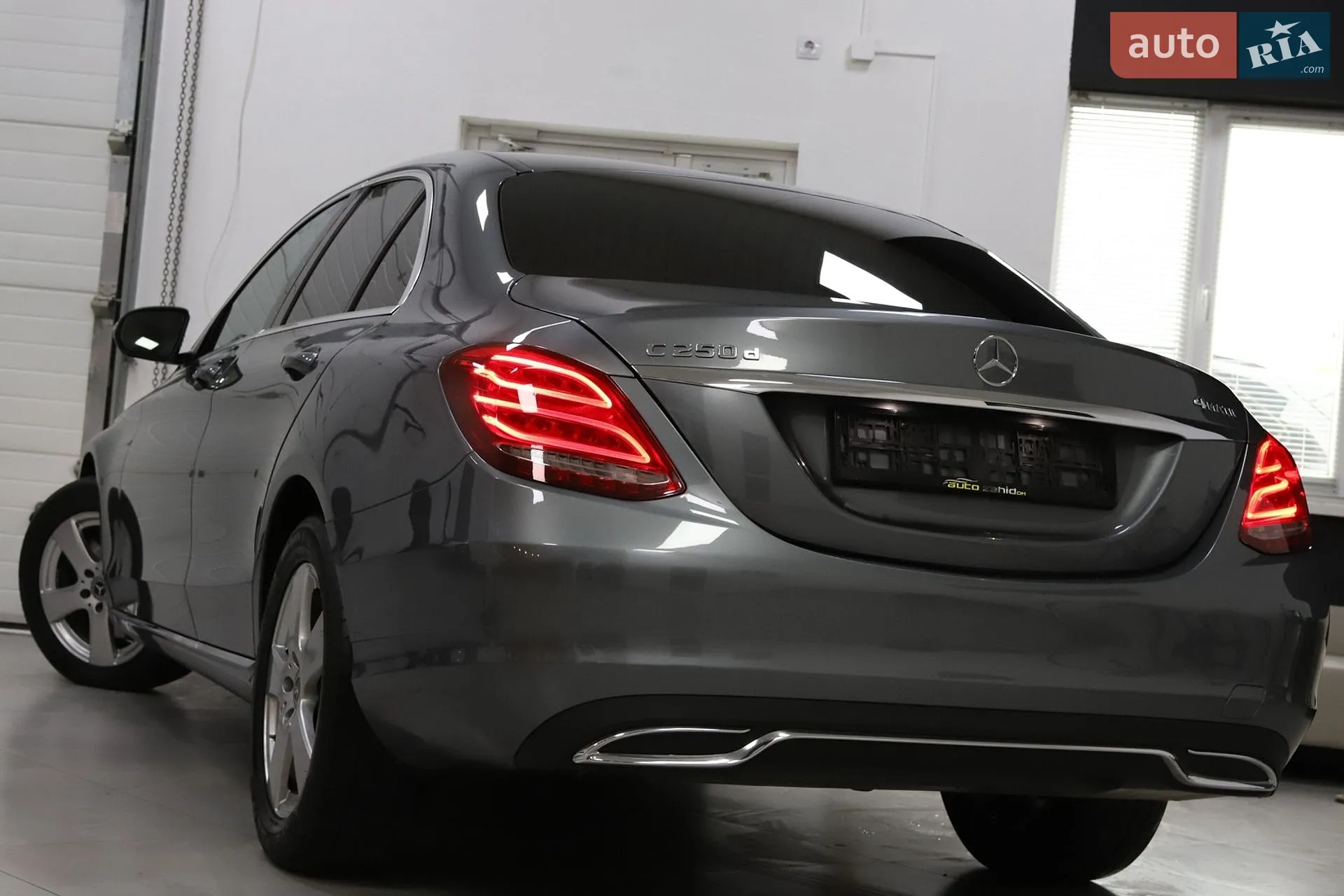 2017 Mercedes-Benz C-klasse - мініатюра 24