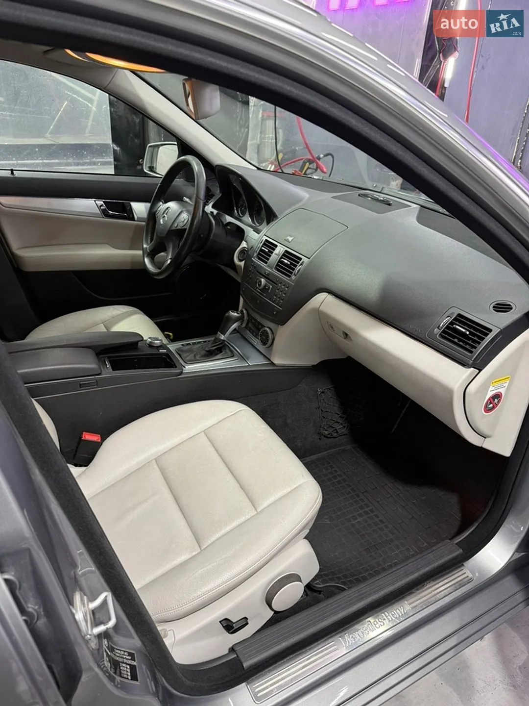 2011 Mercedes-Benz C-klasse - мініатюра 10