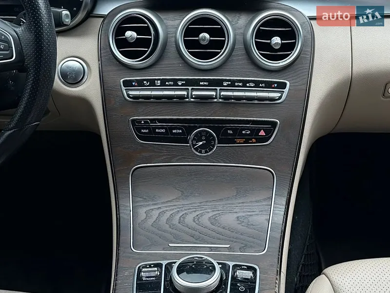 Mercedes-Benz C-Class 2018 VIN 55SWF4JB3JU267893 фото оголошення 28 з 85