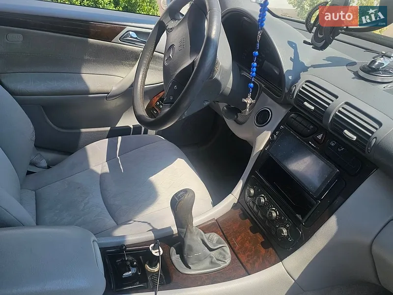 Mercedes-Benz C-Class 2003 VIN WDB2030461A579775 фото оголошення 10 з 60