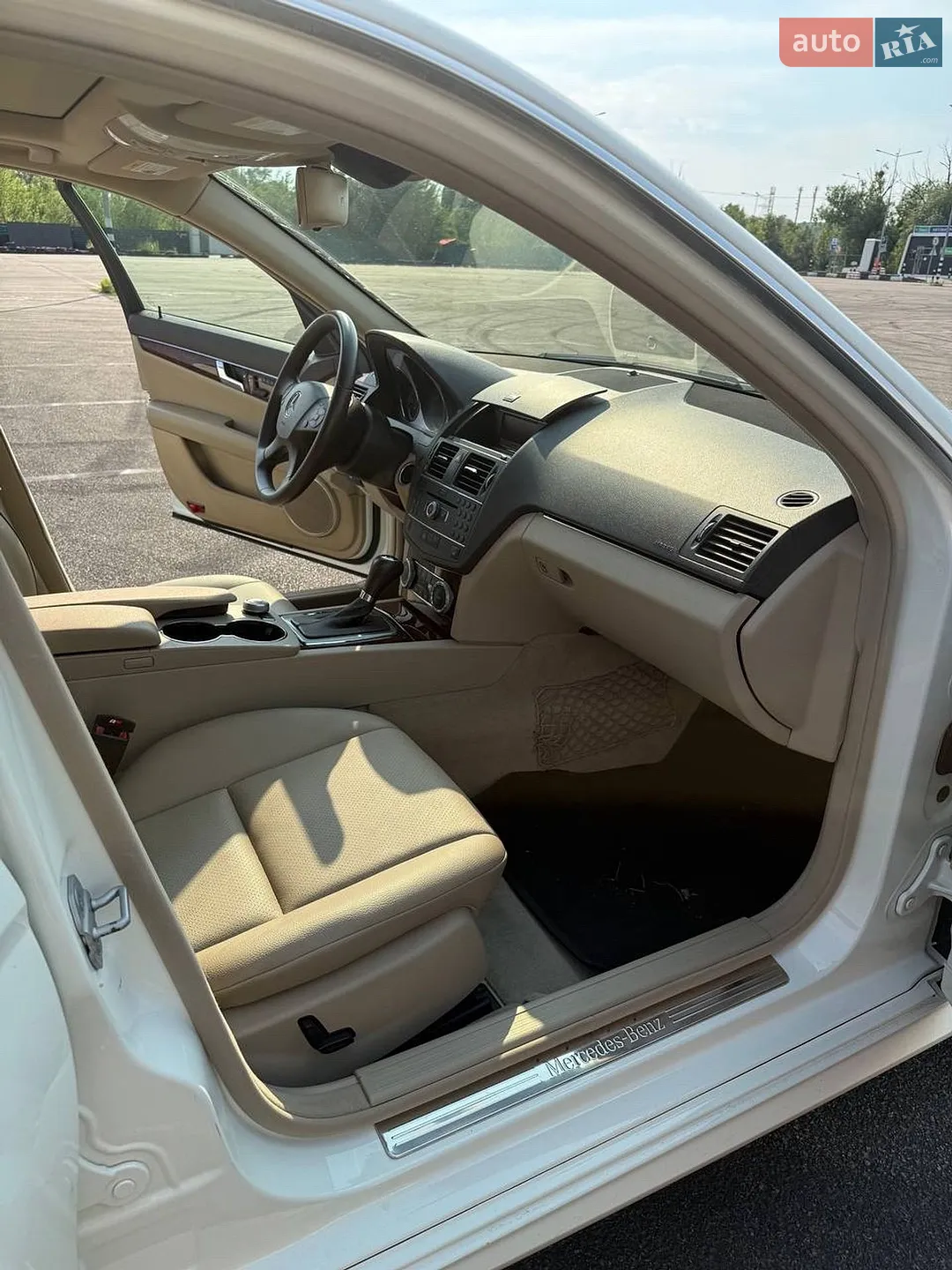 2010 Mercedes-Benz C-klasse - мініатюра 22