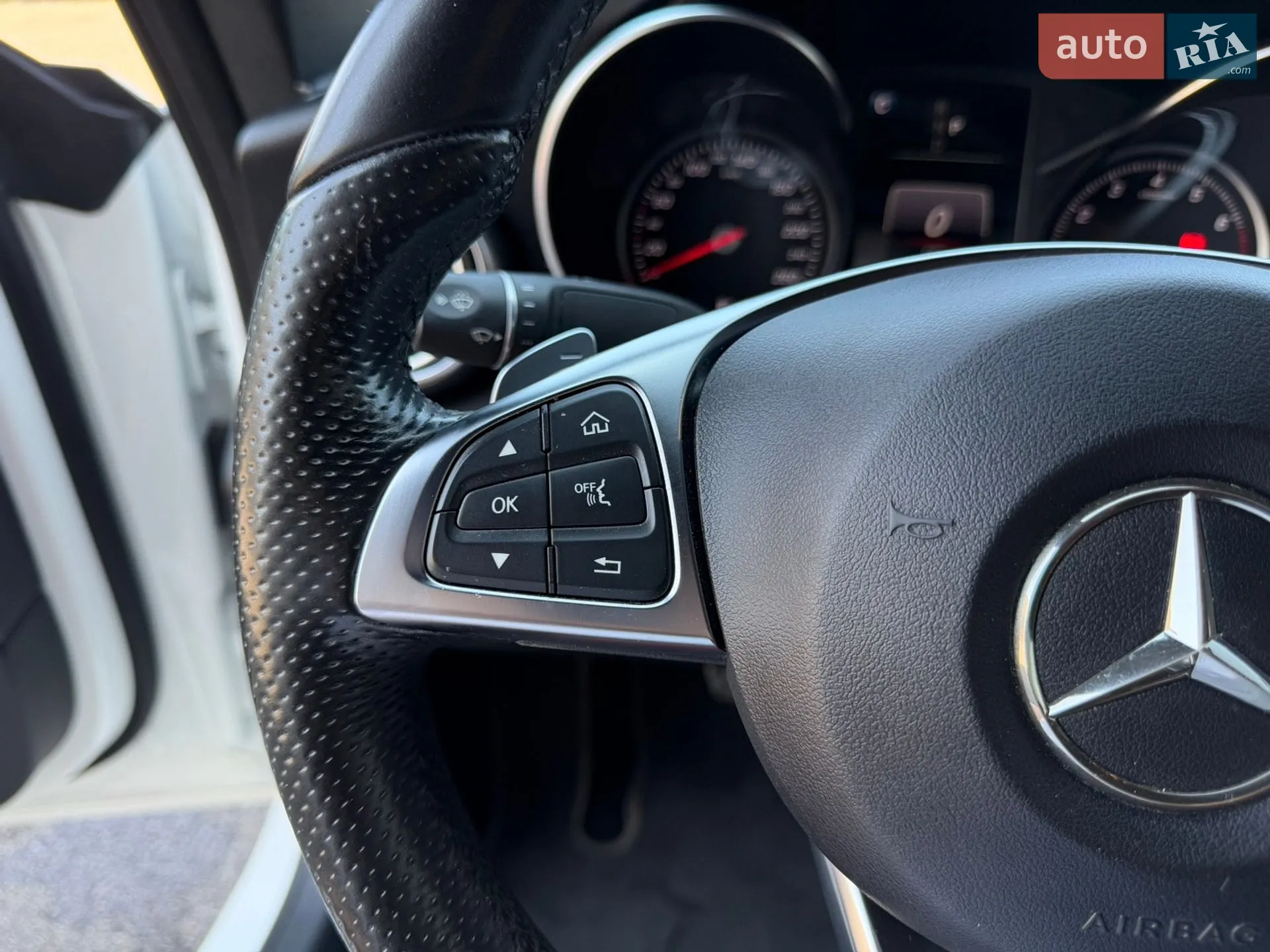 2017 Mercedes-Benz C-klasse - мініатюра 21