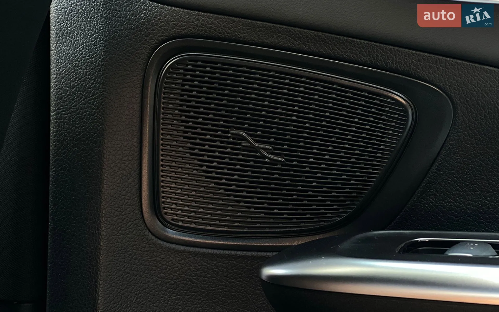 2024 Mercedes-Benz C-klasse - мініатюра 23