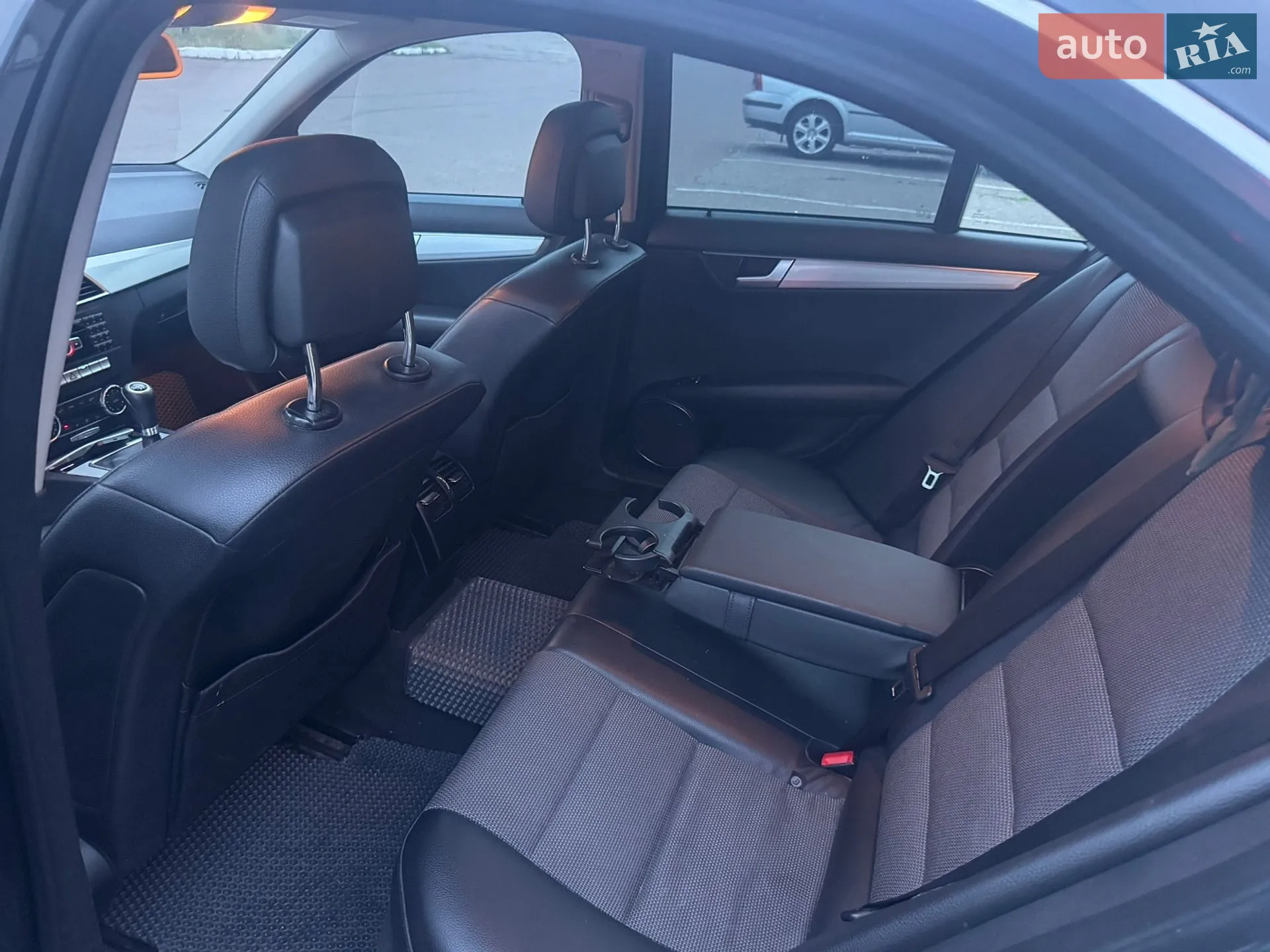 2011 Mercedes-Benz C-klasse - мініатюра 8