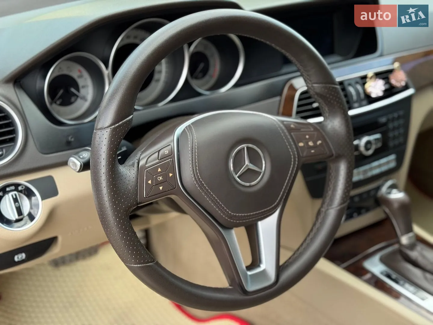 2013 Mercedes-Benz C-klasse - мініатюра 35