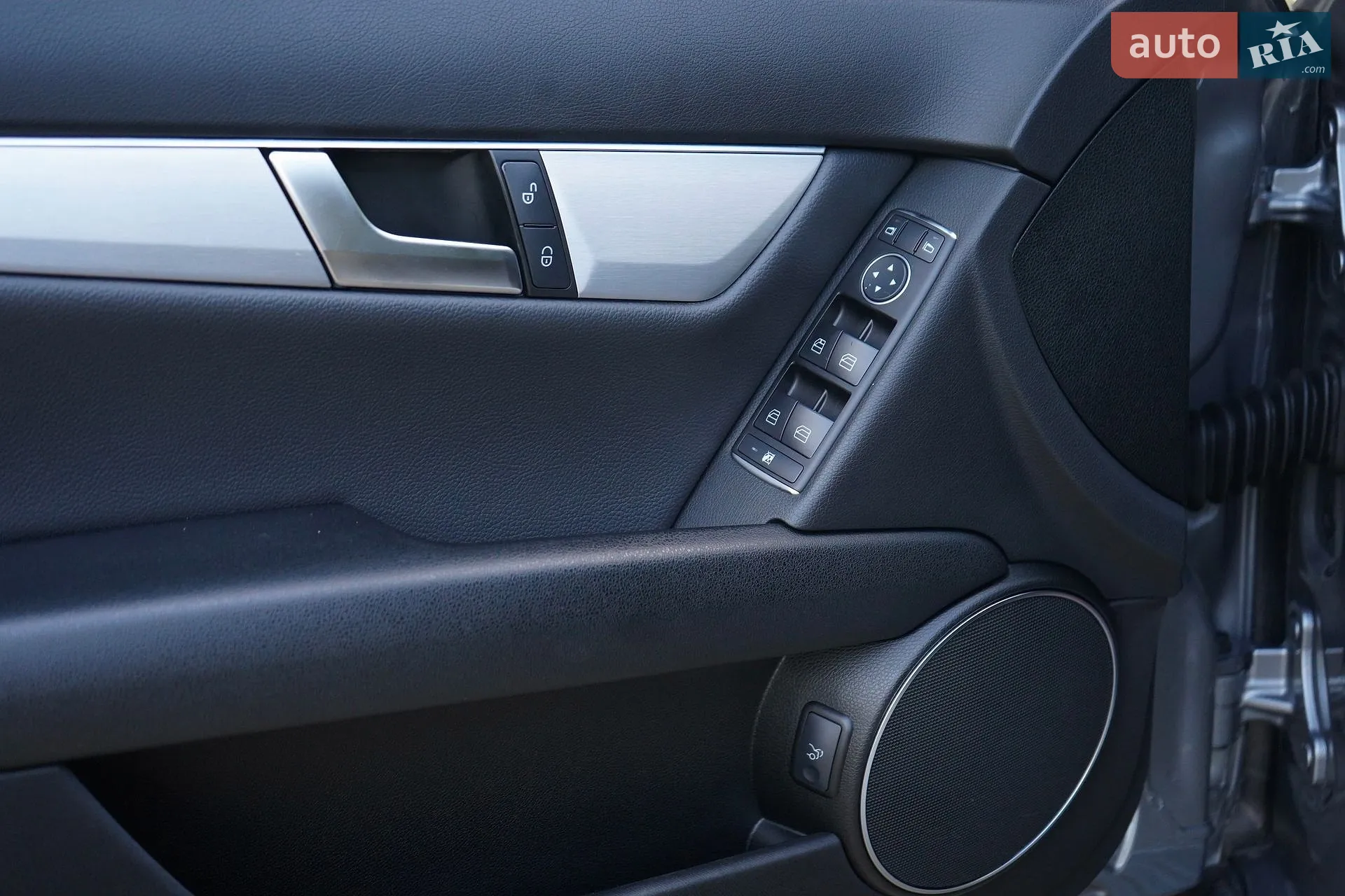 2011 Mercedes-Benz C-klasse - мініатюра 36