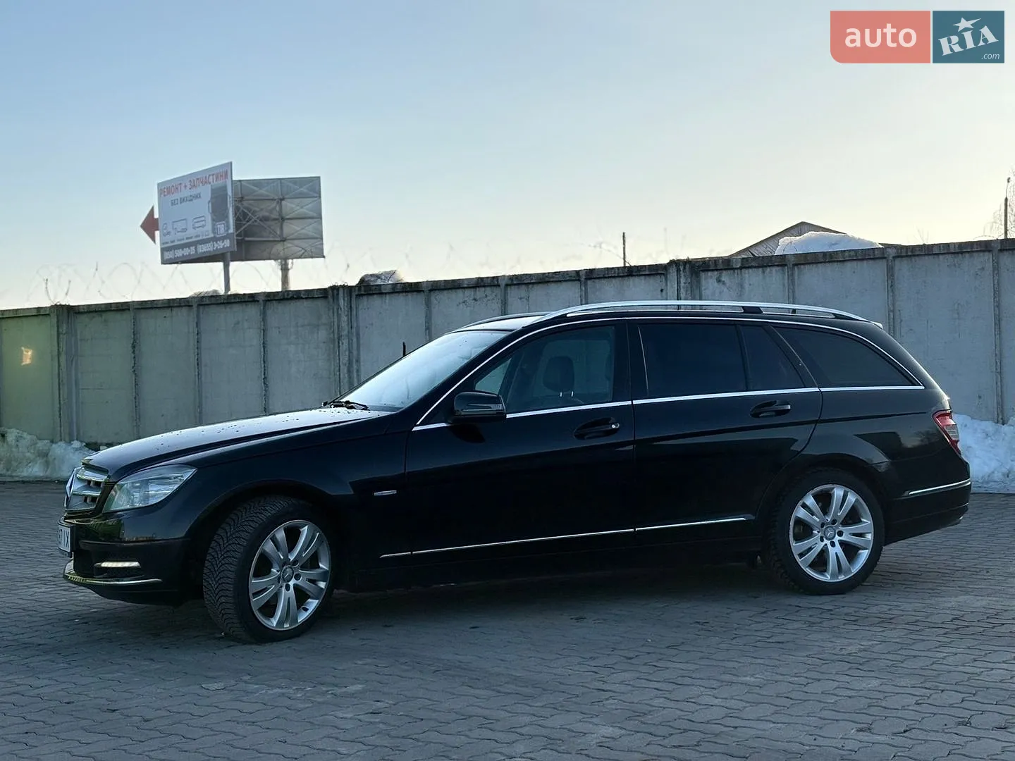 2010 Mercedes-Benz C-klasse - мініатюра 2