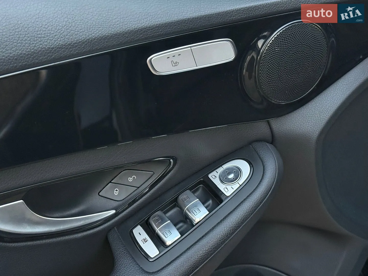 2016 Mercedes-Benz C-klasse - мініатюра 26